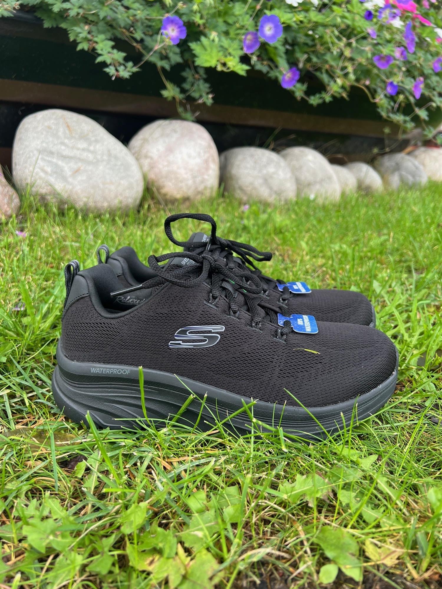 Womens D'Lux Walker-black