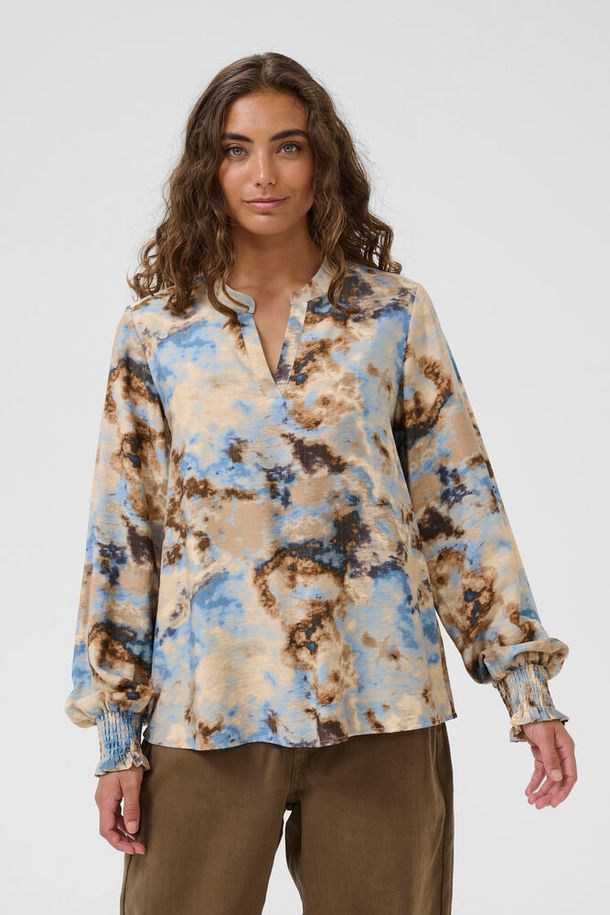 CUhizzy Greece LS Blouse