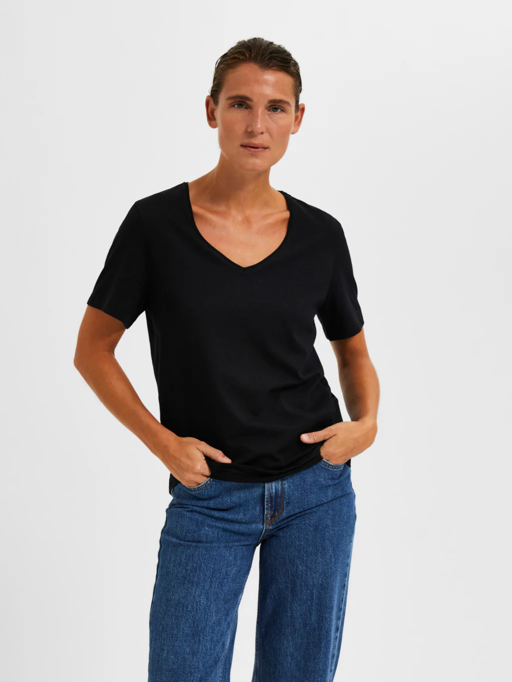 SLFEssential SS v-neck-black